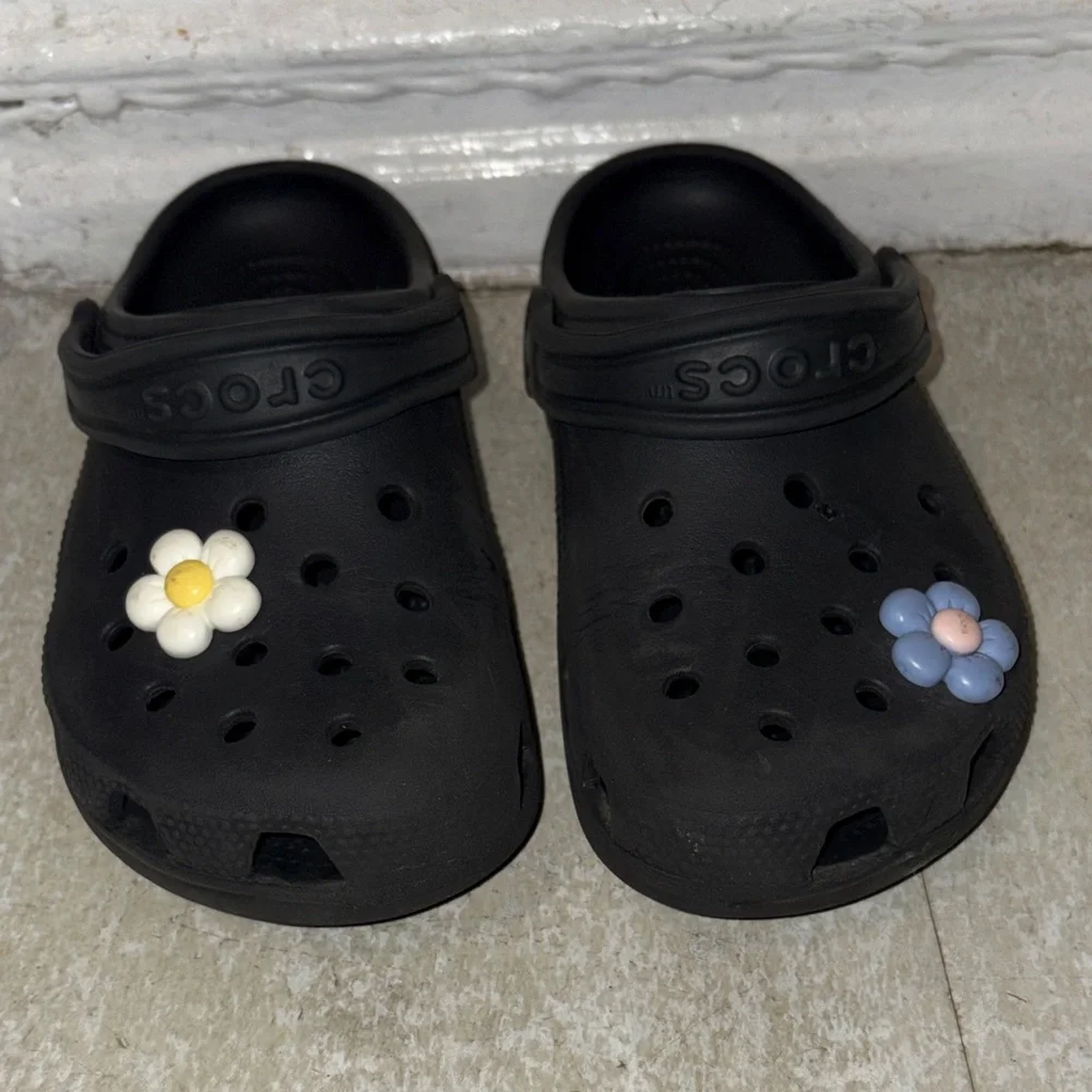 CROCS Kids Black Water Shoes with Floral Charms